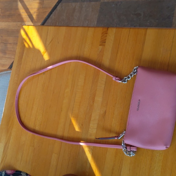 Calvin Klein crossbody purse - Picture 1 of 8